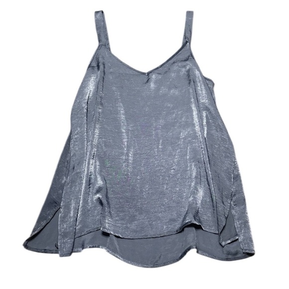 bobeau Tops - Bobeau Shimmering Gray Camisole Top